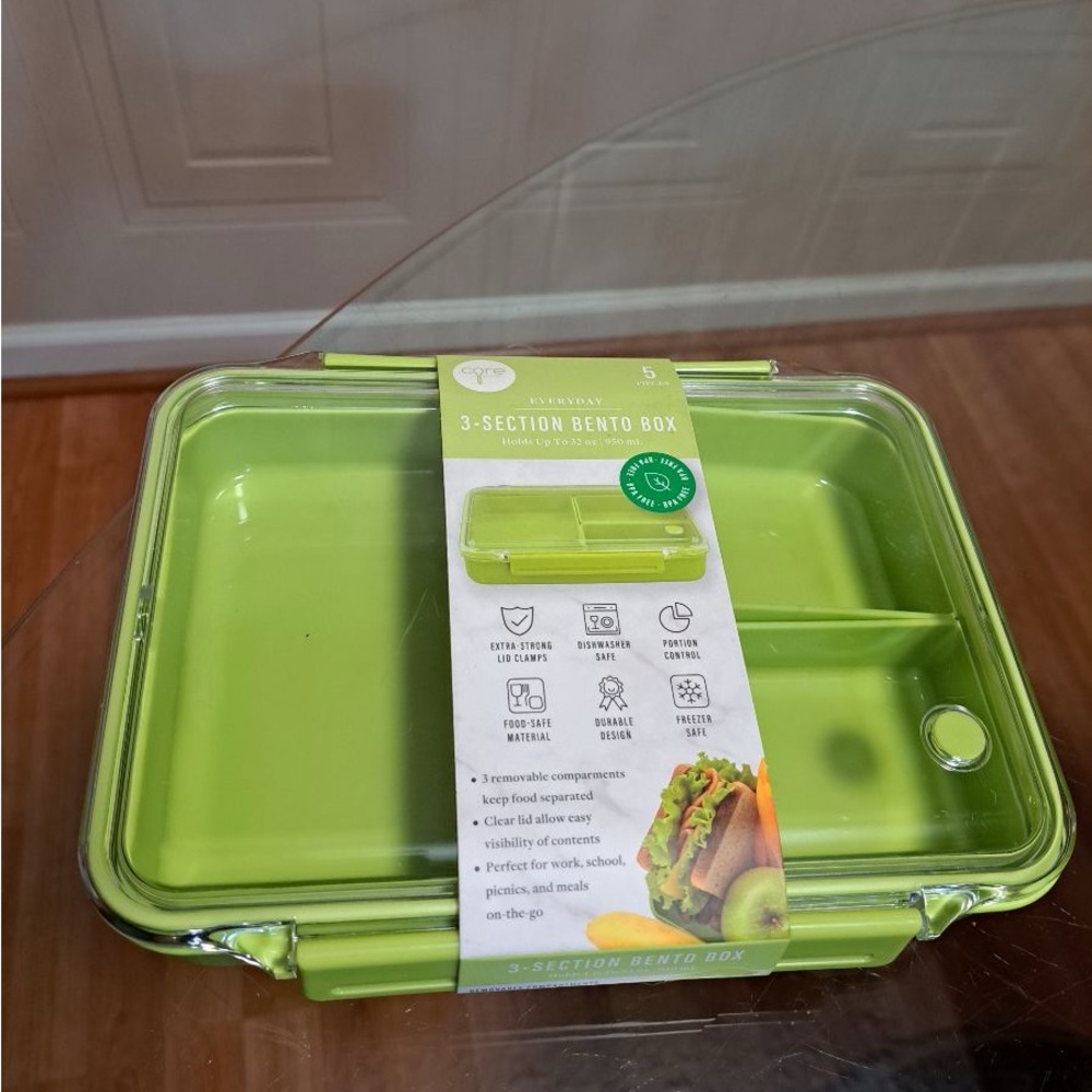 Core Everyday 3 Section Bento Box Extra Strong Lid Clamps, Dishwasher Sa…